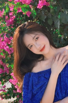 年轻的女老师电影